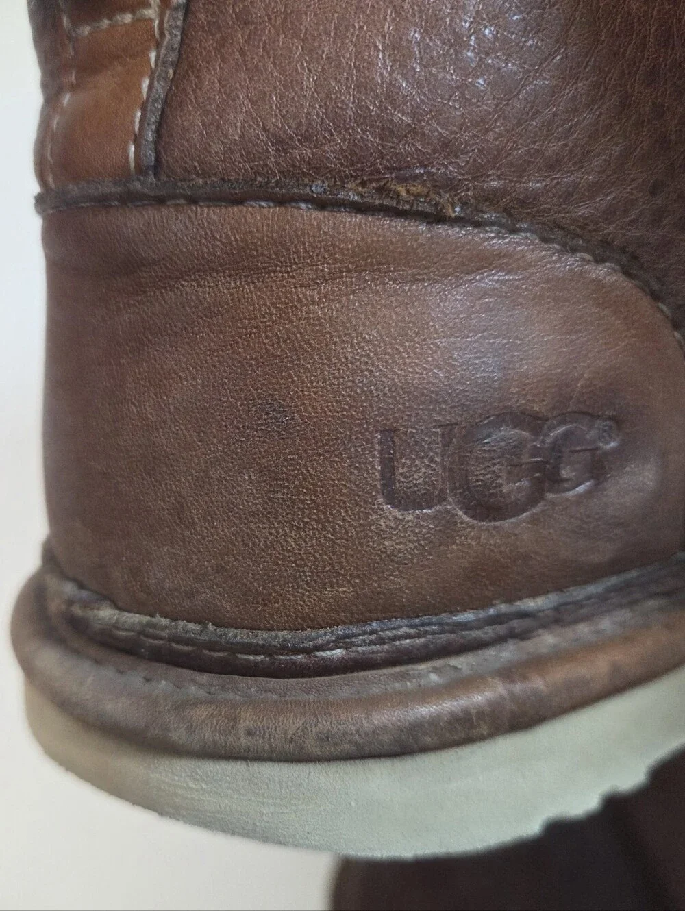 UGG Neumel Chukka Mens Brown Pebbled Leather Sherpa Lined Ankle Boots Size 11